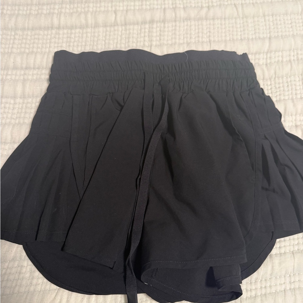JoyLab Black Skorts with Flowy Design and Elastic Waistband